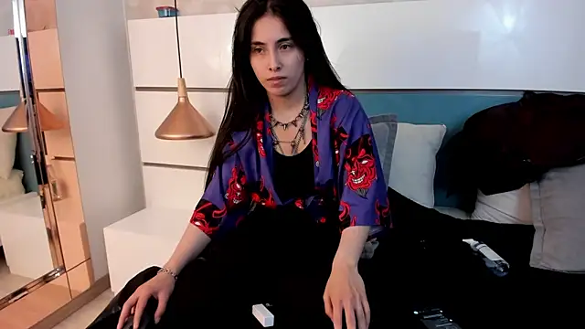 Ashkoreh online show from February 8, 2026, 6:38 pm