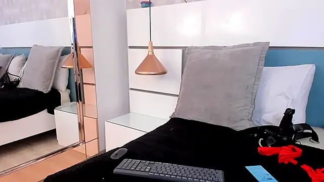 Snapshot of Ashkoreh chatting on October 28, 2025, 9:36 pm Ashkoreh online show from October 28, 2025, 9:36 pm