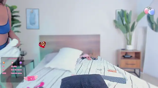 Niicol Jenner online show from March 13, 2026, 5:12 am