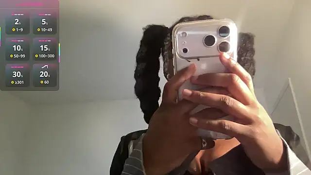 maskedgirl5005 online show from November 13, 2025, 2:37 am