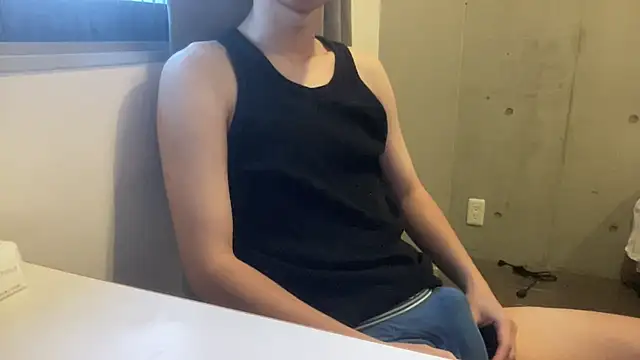 Snapshot of Lotus_boy chatting on November 7, 2025, 7:46 am Lotus boy online show from November 7, 2025, 7:46 am