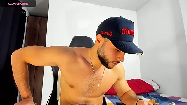 bryan mugn online show from November 9, 2025, 11:42 pm