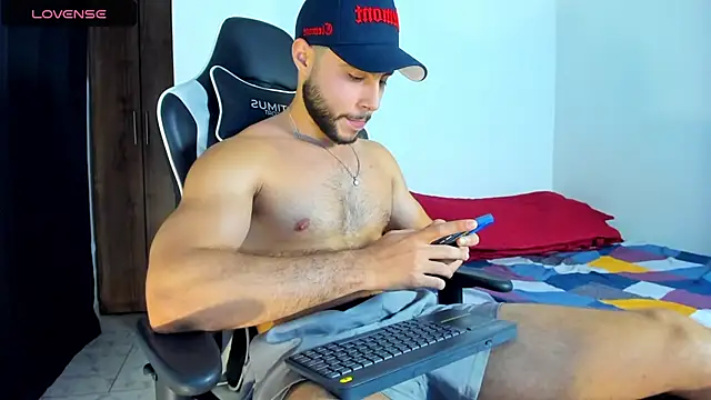 bryan mugn online show from October 1, 2025, 2:17 am