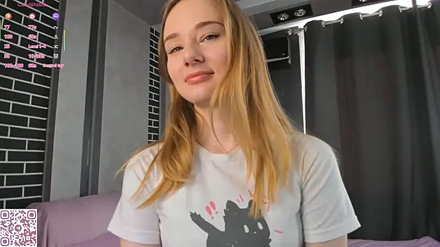 Snapshot of ElvinaRose chatting on October 3, 2025, 3:41 am ElvinaRose online show from October 3, 2025, 3:41 am