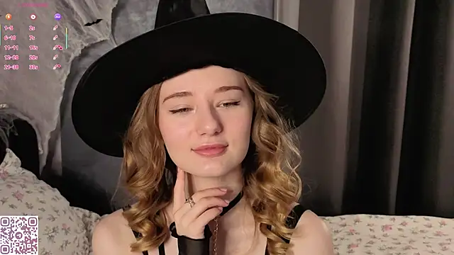 Snapshot of ElvinaRose chatting on November 1, 2025, 2:07 am ElvinaRose online show from November 1, 2025, 2:07 am