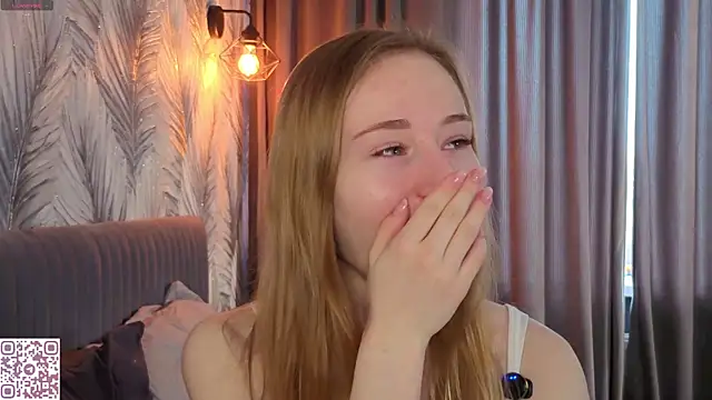 ElvinaRose online show from April 9, 2026, 5:31 am