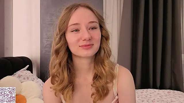 Snapshot of ElvinaRose chatting on November 13, 2025, 2:04 am ElvinaRose online show from November 13, 2025, 2:04 am