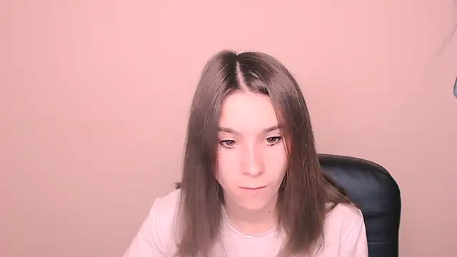 Snapshot of RosaRay_ chatting on October 21, 2025, 6:35 am RosaRay online show from October 21, 2025, 6:35 am