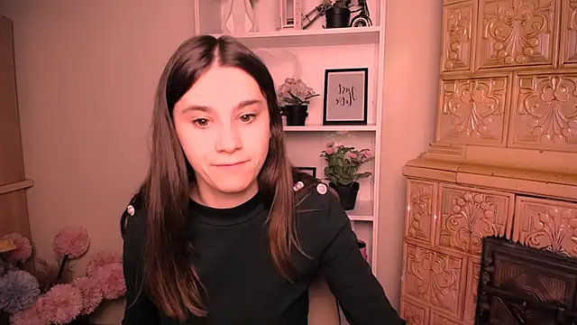 Snapshot of RosaRay_ chatting on April 24, 2026, 6:48 am RosaRay online show from April 24, 2026, 6:48 am