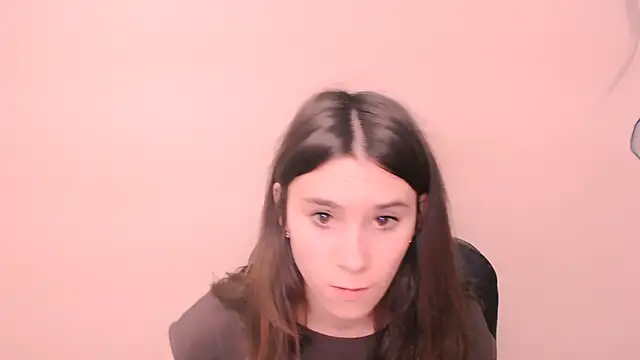 Snapshot of RosaRay_ chatting on November 14, 2025, 8:07 am RosaRay online show from November 14, 2025, 8:07 am