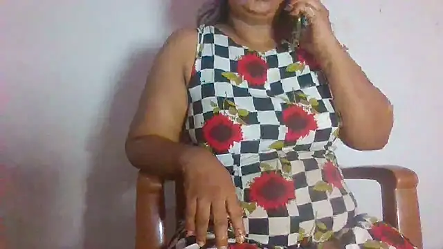 Snapshot of subodhii chatting on October 10, 2025, 6:25 am subodhii online show from October 10, 2025, 6:25 am