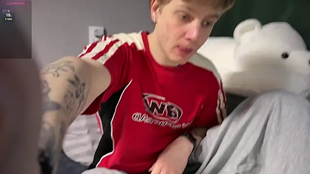 olivertasty online show from May 1, 2026, 4:01 pm