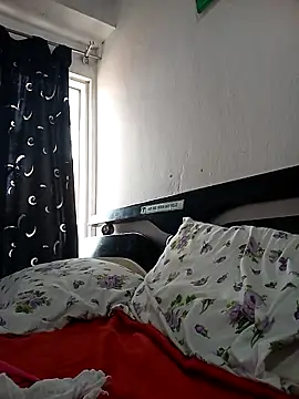 SharonDustLove online show from September 26, 2025, 7:43 pm