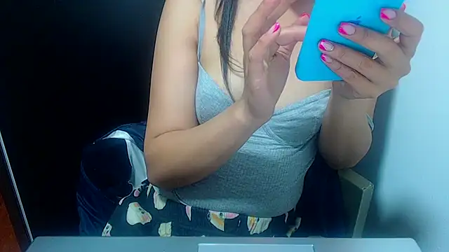 Snapshot of sabrina_v_ chatting on September 9, 2025, 3:27 am sabrina v online show from September 9, 2025, 3:27 am
