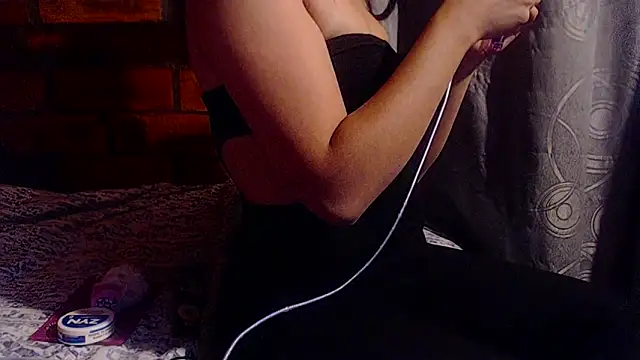 Snapshot of sabrina_v_ chatting on October 2, 2025, 12:58 am sabrina v online show from October 2, 2025, 12:58 am