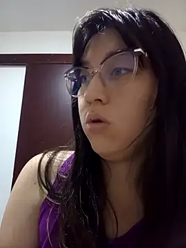 Snapshot of lareinalareinadelanal chatting on November 6, 2025, 1:26 pm lareinalareinadelanal online show from November 6, 2025, 1:26 pm