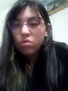 Snapshot of lareinalareinadelanal chatting on October 17, 2025, 12:07 pm lareinalareinadelanal online show from October 17, 2025, 12:07 pm