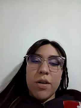 Snapshot of lareinalareinadelanal chatting on November 16, 2025, 9:19 pm lareinalareinadelanal online show from November 16, 2025, 9:19 pm