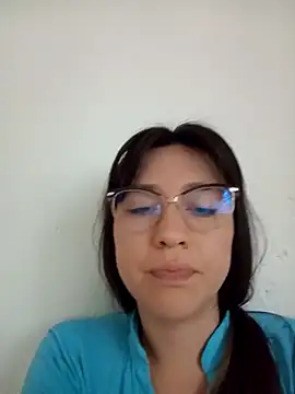 Snapshot of lareinalareinadelanal chatting on October 12, 2025, 12:28 pm lareinalareinadelanal online show from October 12, 2025, 12:28 pm