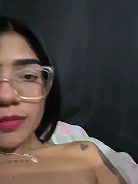 Snapshot of ElaRose_12 chatting on March 17, 2026, 10:46 pm ElaRose 12 online show from March 17, 2026, 10:46 pm