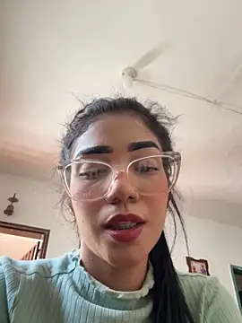 Snapshot of ElaRose_12 chatting on April 6, 2026, 7:59 pm ElaRose 12 online show from April 6, 2026, 7:59 pm