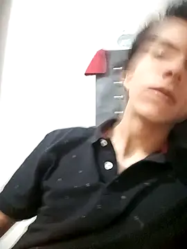 Snapshot of Friqui_Sex chatting on November 4, 2025, 2:59 am Friqui Sex online show from November 4, 2025, 2:59 am