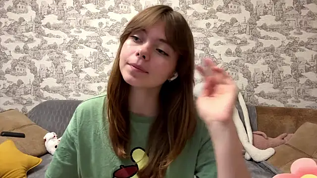 Snapshot of CoralinaEastoy chatting on September 22, 2025, 8:04 pm CoralinaEastoy online show from September 22, 2025, 8:04 pm