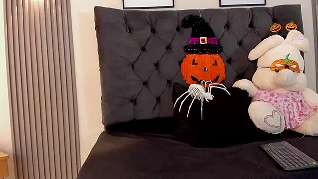 Dulce Maay online show from October 28, 2025, 3:18 am