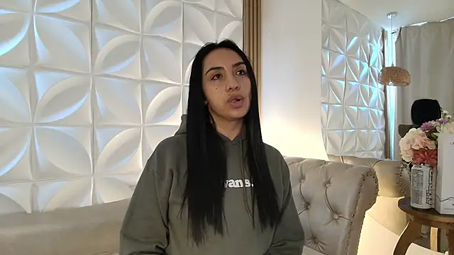 ana riveros online show from February 20, 2026, 8:33 pm