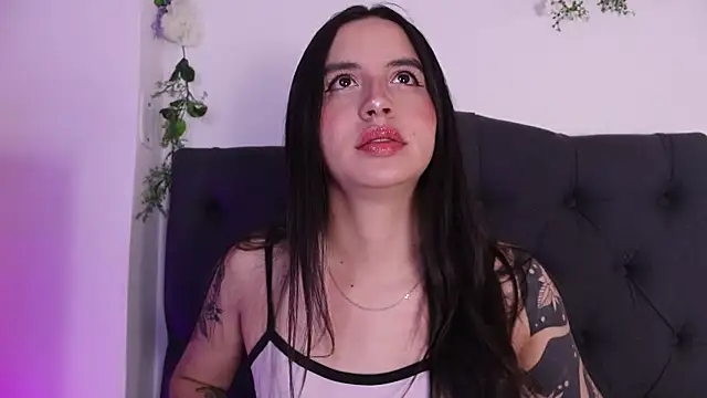 kaylee lee online show from April 4, 2026, 3:35 am