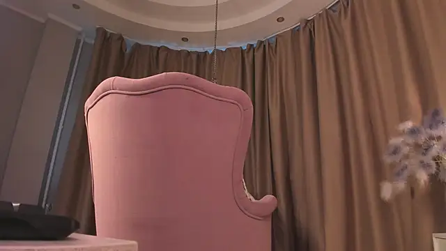 Naomi   Rias online show from October 17, 2025, 1:20 am