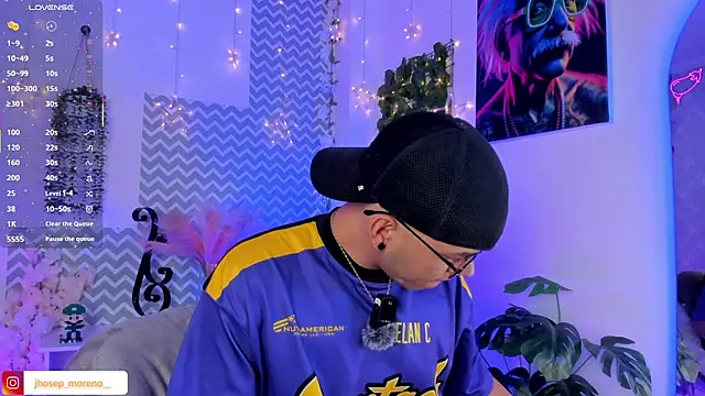 Snapshot of jhosepMoreno chatting on April 14, 2026, 12:32 pm jhosepMoreno online show from April 14, 2026, 12:32 pm