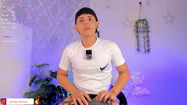 jhosepMoreno online show from July 1, 2026, 2:39 pm