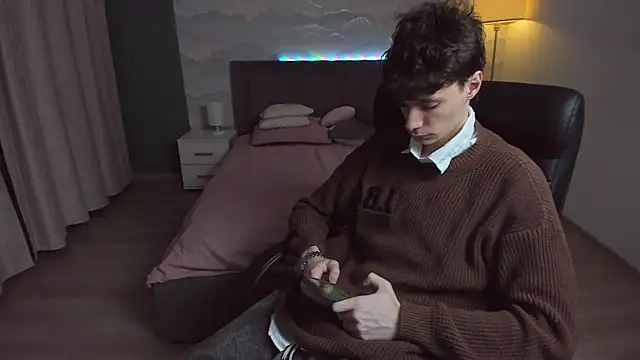 Snapshot of Edvard_Blare chatting on October 24, 2025, 4:17 pm Edvard Blare online show from October 24, 2025, 4:17 pm