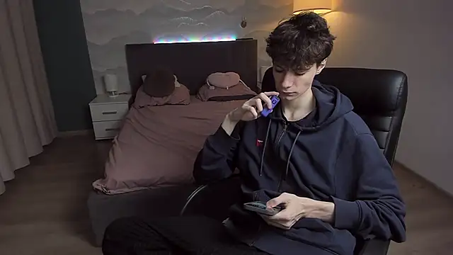 Snapshot of Edvard_Blare chatting on November 26, 2025, 10:15 am Edvard Blare online show from November 26, 2025, 10:15 am