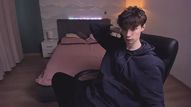 Snapshot of Edvard_Blare chatting on November 19, 2025, 11:21 am Edvard Blare online show from November 19, 2025, 11:21 am