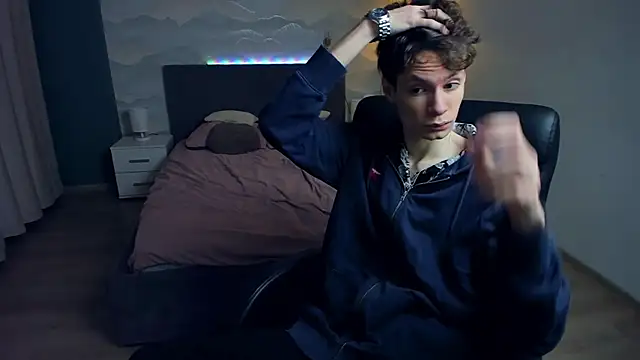 Snapshot of Edvard_Blare chatting on October 29, 2025, 2:27 pm Edvard Blare online show from October 29, 2025, 2:27 pm