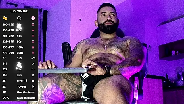 Max-prada online show from February 13, 2026, 2:11 am