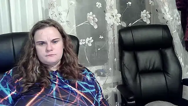 Snapshot of HollyXEva chatting on September 22, 2025, 11:55 pm HollyXEva online show from September 22, 2025, 11:55 pm