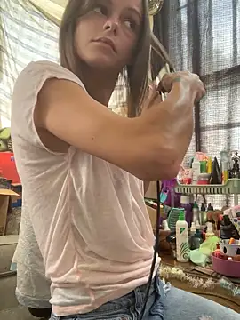Snapshot of Candy_Shower chatting on September 17, 2025, 6:10 pm Candy Shower online show from September 17, 2025, 6:10 pm