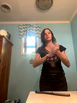 Snapshot of Candy_Shower chatting on October 9, 2025, 2:50 pm Candy Shower online show from October 9, 2025, 2:50 pm
