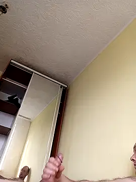 Snapshot of ToughDraft14 chatting on February 3, 2026, 11:54 pm ToughDraft14 online show from February 3, 2026, 11:54 pm