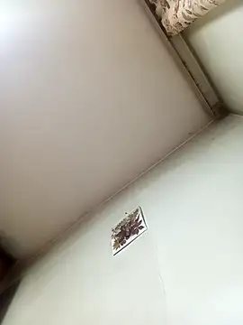 Snapshot of ToughDraft14 chatting on October 22, 2025, 12:04 pm ToughDraft14 online show from October 22, 2025, 12:04 pm