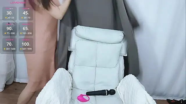 Ailsa-Baby online show from November 22, 2025, 10:47 am