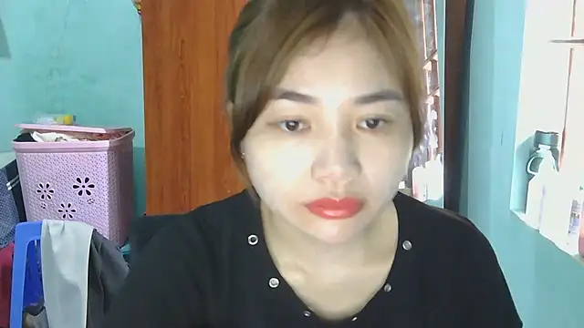 Uhem112 online show from October 11, 2025, 2:23 am