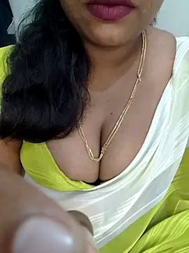 Snapshot of Anu_Reddy_10 chatting on September 24, 2025, 9:49 am Anu Reddy 10 online show from September 24, 2025, 9:49 am