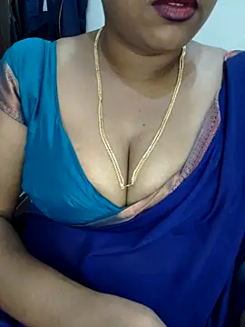 Snapshot of Anu_Reddy_10 chatting on September 22, 2025, 5:24 am Anu Reddy 10 online show from September 22, 2025, 5:24 am