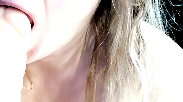 Snapshot of Naughty__Slave chatting on September 29, 2025, 11:27 am Naughty Slave online show from September 29, 2025, 11:27 am