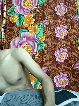 Seducing couple online show from October 28, 2025, 11:09 am