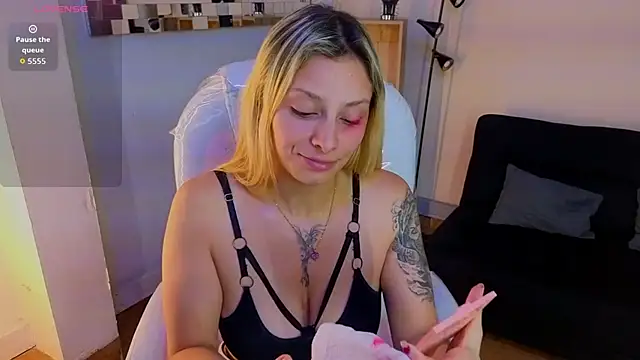 Snapshot of Jennaa_Cooper chatting on February 12, 2026, 11:15 pm Jennaa Cooper online show from February 12, 2026, 11:15 pm